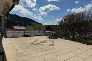 Großes Mehrfamilienhaus in toller, ländlicher Lage mit Weitblick, incl. Bauplatz ! – Die vollständige Adresse der Immobilie erhältst du vom Anbieter., 88167 Grünenbach – Vorschaubild 12
