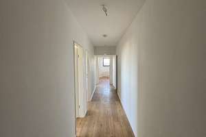 Schöne 3-Zimmer-Wohnung in Darmstadt-Eberstadt - jetzt bewerben! – Stresemannstraße 10, 64297 Eberstadt, Darmstadt – Vorschaubild 2
