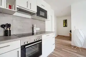 Stilvolle 2-Raum-Wohnung mit EBK in Potsdam – Zum Wasserturm 12, 14473 Potsdam – Vorschaubild 2