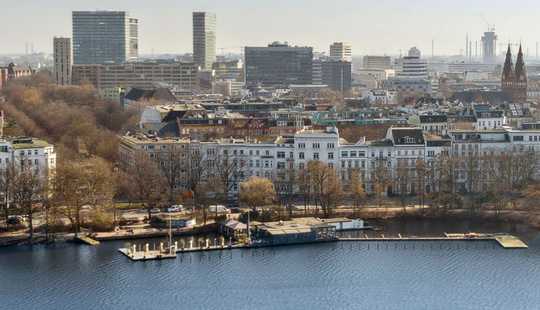 Bild von Exklusive Villa mit flexiblen Nutzungsmöglichkeiten und Alsterpanorama
