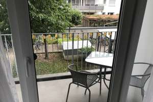 Stilvolle, gepflegte 1-Zimmer-Wohnung mit Balkon und EBK in Erlangen