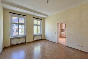 Bezugsfreie 2-Zimmer-Altbauwohnung mit Balkon erweiterbar zur 5- bis 6-Zimmer-Wohnung – Die vollständige Adresse der Immobilie erhältst du vom Anbieter., 12103 Tempelhof, Berlin – Vorschaubild 8