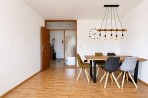 Gut geschnittene, helle 3-Zimmer-Wohnung mit sonniger Innenhofloggia, Balkon und TG-Stellplatz – Die vollständige Adresse der Immobilie erhältst du vom Anbieter., 30161 List, Hannover – Vorschaubild 3