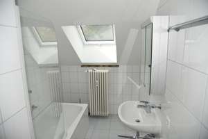Schöne 3-Zimmer-Dachgeschoss-Wohnung in Stuttgart-Ost (Frauenkopf) mit toller Aussicht – Die vollständige Adresse der Immobilie erhältst du vom Anbieter., 70184 Frauenkopf, Stuttgart – Vorschaubild 7