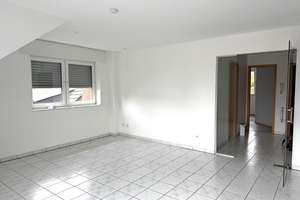 Gepflegte 2 Zimmer Wohnung mit Balkon u. Garage in ansprechendem Haus mit Aufzug in Rheinhausen – Die vollständige Adresse der Immobilie erhältst du vom Anbieter., 47226 Hochemmerich, Duisburg – Vorschaubild 6