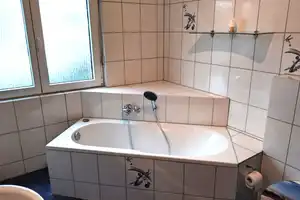 Großzügiges Einfamilienhaus mit ggf. zusätzlichem Baugrundstück, frisch renoviert, sofort verfügbar – Schartstr. 3, 52224 Aachen (Kreis) – Vorschaubild 13
