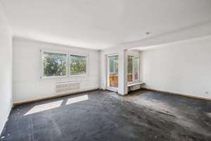 3 Zimmer, Garage, Lift, Loggia, Keller, ruhig, Süd-Lage, Zehlendorf, Küche und Bad mit Fenster – Die vollständige Adresse der Immobilie erhältst du vom Anbieter., 14169 Zehlendorf, Berlin – Vorschaubild 4