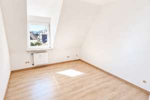 GROSSZÜGIGE 4-ZI-WHG. IN S-WANGEN: ca. 88 qm * TL-Bad + sep. Wc * tolle Aussicht * Ebk * ab sofort! – Die vollständige Adresse der Immobilie erhältst du vom Anbieter., 70327 Wangen, Stuttgart – Vorschaubild 5