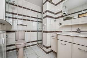 3-Zimmer-Wohnung in guter Lage mit zwei Balkonen und Entwicklungspotenzial – Bismarckweg 6, 40629 Ludenberg, Düsseldorf – Vorschaubild 8