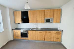 Helle 2-Zimmer-Dachgeschosswohnung in Arheilgen mit Garten ab sofort frei – Frankfurter Landstraße 131, 64291 Arheilgen, Darmstadt – Vorschaubild 3