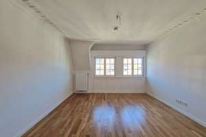 Wohnen über den Dächern von Stuttgart – Charmante Whg mit Altbaudetails & Aussichtsbalkon – Die vollständige Adresse der Immobilie erhältst du vom Anbieter., 70197 Rotebühl, Stuttgart – Vorschaubild 3