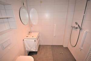 RESERVIERT - Leer - zentrale Lage - Gepflegtes Wohnhaus mit Wintergarten und großer Garage – Die vollständige Adresse der Immobilie erhältst du vom Anbieter., 26789 Leer (Ostfriesland) – Vorschaubild 7