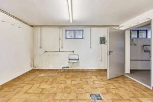 ++ Lichtdurchflutetes Architektenhaus mit Terrasse, Garten und 2 Garagen in beliebter Wohnlage ! ++ – Die vollständige Adresse der Immobilie erhältst du vom Anbieter., 76877 Offenbach an der Queich – Vorschaubild 46