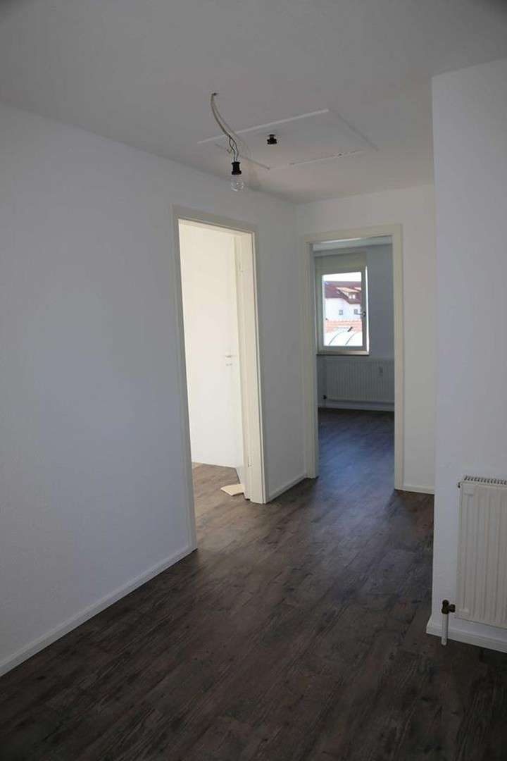 Immobilie in Oberstenfeld - Toll geschnittene helle Dachgeschosswohnung in Oberstenfeld provisionsfrei! - Bild 10