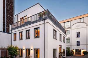 Rein ins Leben! Aber bitte ruhig.