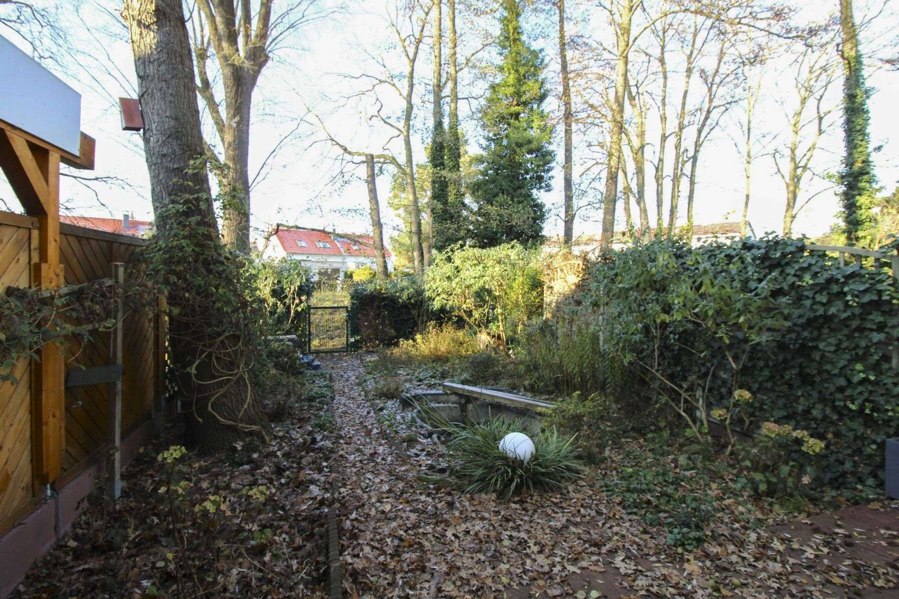 Bezugsfrei: Reihenmittelhaus mit viel Gestaltungspotenzial & Platz für die ganze Familie in Spandau, Berlin – Bild 2