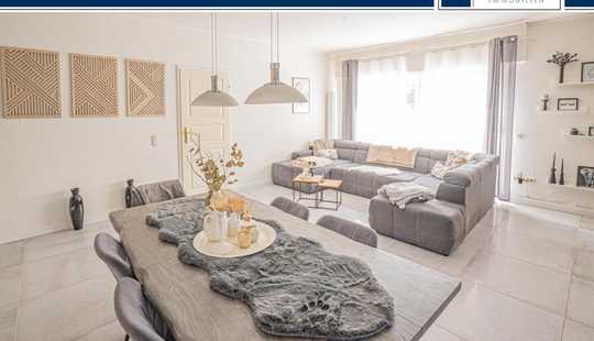 Bild von Großzügiges Zweifamilienhaus in gesuchter Lage