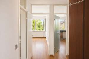 Vermietete 4-Zi.-Wohnung mit sonnigem Balkon in Großreuth b. Schweinau, Nürnberg – Die vollständige Adresse der Immobilie erhältst du vom Anbieter., 90431 Großreuth bei Schweinau, Nürnberg – Vorschaubild 8