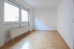  Bezugsfreie 2-Zi.-Wohnung mit Loggia und Tiefgaragenstellplatz in Schloßchemnitz – Die vollständige Adresse der Immobilie erhältst du vom Anbieter., 9113 Schloßchemnitz, Chemnitz – Vorschaubild 5