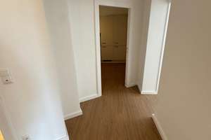 Renovierte, großzügige 2- Zimmer Wohnung in Berlin-Moabit mit Küche und Balkon – Die vollständige Adresse der Immobilie erhältst du vom Anbieter., 10559 Moabit, Berlin – Vorschaubild 2