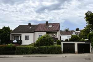 Familienfreundliches Wohngefühl mit Garten: Teilsanierte Doppelhaushälfte in gefragter Lage. – Die vollständige Adresse der Immobilie erhältst du vom Anbieter., 72770 Betzingen, Reutlingen – Vorschaubild 4