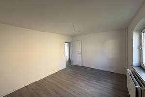 Frisch renovierte 3-Zimmer-Wohnung im Erdgeschoss – kompakt, modern & sofort bezugsbereit – Pappeldamm 7, 38239 Thiede, Salzgitter – Vorschaubild 3