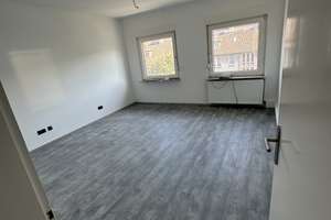 Frisch renovierte 5 Zimmer Wohnung  – Die vollständige Adresse der Immobilie erhältst du vom Anbieter., 45881 Schalke, Gelsenkirchen – Vorschaubild 5