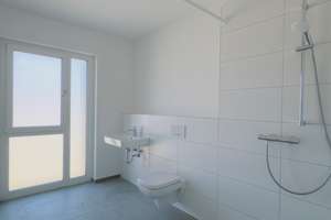 Neubau-Gebiet Hannover Kronsrode: Einbauküche, gr. Balkon, Fußbodenheizng, 2 Bäder ,Lift, TG, Keller – Kattenbrookstrift 74, 30539 Bemerode, Hannover – Vorschaubild 9