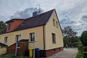 Doppelhaushälfte mit Garten und Einzelgarage in Halberstadt – Die vollständige Adresse der Immobilie erhältst du vom Anbieter., 38820 Halberstadt – Vorschaubild 4