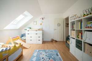 Zeitlos schön: Modernisiertes Haus mit Garten, Pool, Garage, effizienter Heizung & PV-Anlage – Potsdam-Mittelmark (Kreis) – Vorschaubild 13
