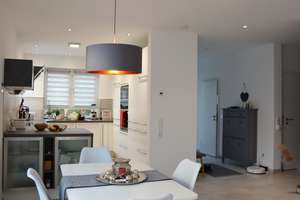 ELEGANTE DHH - NEUBAU - MIT 4 ZIMMERN, EBK, TERRASSE, GEPFLEGTER GARTEN, GARAGE AM HAUS, RUHIGE LAGE – Die vollständige Adresse der Immobilie erhältst du vom Anbieter., 64546 Mörfelden-Walldorf – Vorschaubild 16