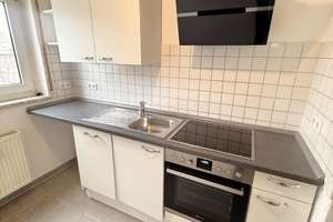 BOCKENHEIM: Sanierte 3-ZW im 4.OG m. West-Balkon, Einbauküche, TL-Bad – Die vollständige Adresse der Immobilie erhältst du vom Anbieter., 60487 Bockenheim, Frankfurt am Main – Vorschaubild 8
