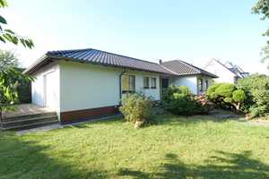 Schicker Bungalow in Nienburg – Waldenburger Straße 24, 31582 Nienburg (Weser) (Kreis) – Vorschaubild 1