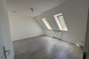 Marli, 1 Zimmer Dachgeschosswohnung mit Vollbad, Laminat u. EBK – Arndtstr.  2, 23566 Sankt Gertrud, Lübeck – Vorschaubild 4