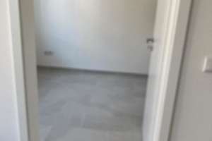 Zweitbezug nach Sanierung! Großzügige 3-Zimmerwohnung mit Laminat, Balkon, Wanne und Einbauküche! – Pestalozzistraße 8, 9130 Sonnenberg, Chemnitz – Vorschaubild 11