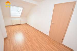 Gemütliches Wohnen direkt im Zentrum - der pure Dachgeschosstraum! – Zieschestraße 25, 9111 Zentrum, Chemnitz – Vorschaubild 13