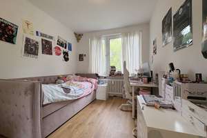Großzügiges Wohnen auf zwei Ebenen – 6-Zimmer-Maisonettewohnung mit 3 Balkonen in Niederkassel – Die vollständige Adresse der Immobilie erhältst du vom Anbieter., 40547 Niederkassel, Düsseldorf – Vorschaubild 12