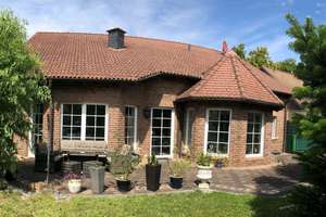 Exclusive Landhausvilla mit 2 ELW, parkähnlichem Garten, Nebengebäuden – Lechenicher Str. 4, 50374 Erftstadt – Vorschaubild 1