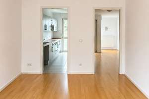 Bezugsfreie 2-Zimmer-Wohnung am Savignyplatz – Die vollständige Adresse der Immobilie erhältst du vom Anbieter., 10623 Charlottenburg, Berlin – Vorschaubild 3