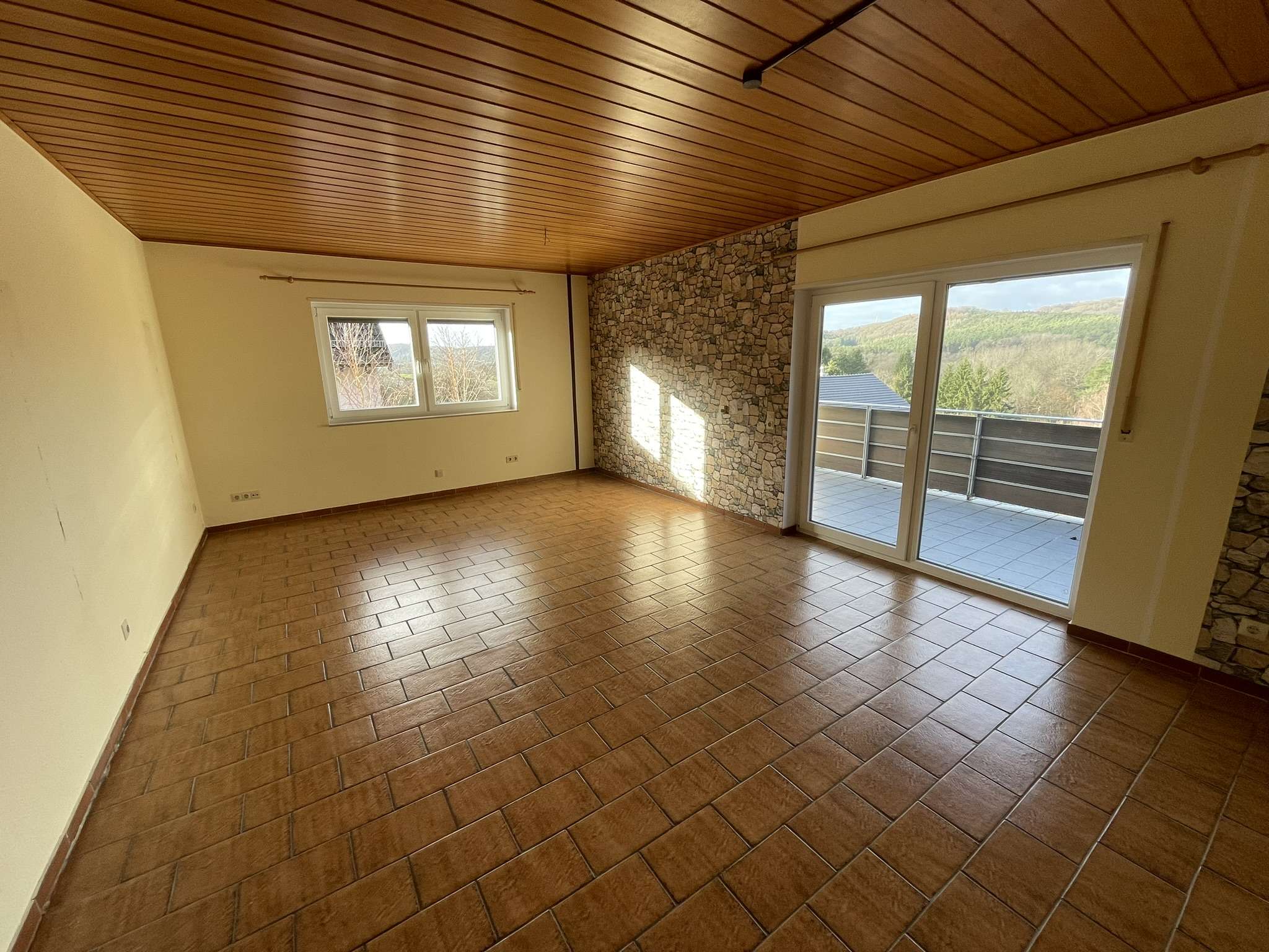 Immobilie in Schopp - Geräumige Eigentumswohnung mit 2 Balkonen und toller Aussicht - Bild 1