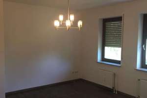 **Geräumige 3-Zimmer-Wohnung mit Balkon** – Untere Marktstraße 2, 63110 Rodgau – Vorschaubild 6