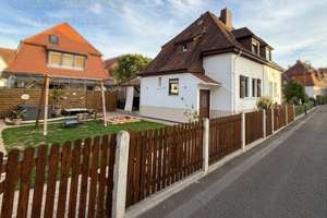 Doppelhaushälfte in der historischen Kolonie Zeilsheim - Moderne Eleganz & einzugsfertiger Luxus