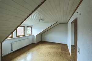 Viel Platz für Ihre individuellen Wünsche: Top-Gepflegtes Wohnhaus mit Büro-/Praxismöglichkeit – Tuttlingen (Kreis) – Vorschaubild 34
