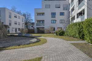 ProEigentum: Moderne 3-Zimmer-Garten-ETW in Bogenhausen, 67 m², mit Klima, Terrasse, TG-Stellplatz, – Englschalkinger Straße 148, 81927 Englschalking, München – Vorschaubild 19