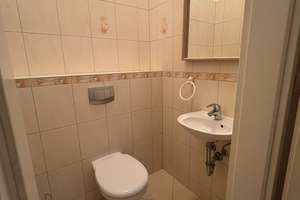 Klassische  4  Zimmer-Altbauwohnung / 2 Bäder  +  Gäste -WC /  Aufzug/  großer Balkon – Die vollständige Adresse der Immobilie erhältst du vom Anbieter., 65185 Mitte, Wiesbaden – Vorschaubild 22