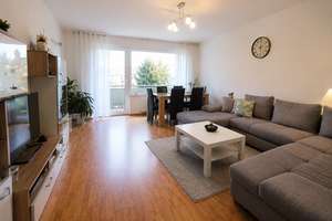 Wohnen mit Charakter: 3-Zimmer-Wohnung in Haunstetten – Martinistraße 28, 86179 Haunstetten-Ost, Augsburg – Vorschaubild 1