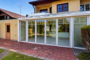 Ohne Provision. Große Doppelhaushälfte mit Wintergarten, Sauna und vielseitiger Aufteilung - München – Karlsbader Straße 5a, 80937 Am Hart, München – Vorschaubild 2
