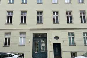 Hochwertig sanierte  3 - Zimmer-Altbauwohnung – Berlin – Vorschaubild 1