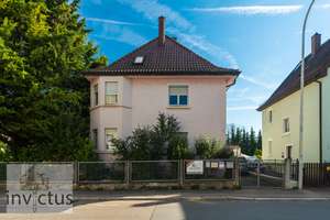Dreifamilienhaus mit großem Garten, Terrasse u. Loggia! Wohnen und Vermieten unter einem Dach.