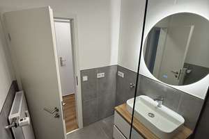 Erstbezug nach Sanierung – helle 2-Zimmer-Wohnung mit 2 Südbalkonen & Bergblick – 87459 Pfronten – Vorschaubild 2